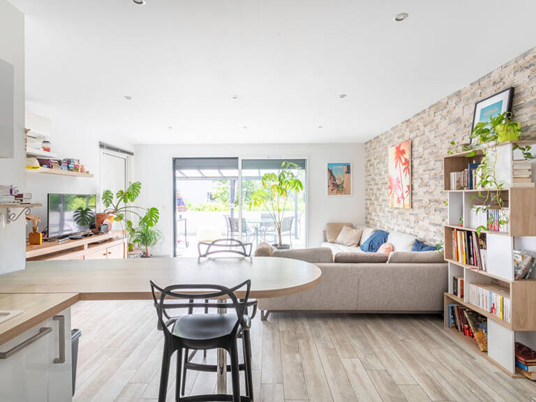 A VENDRE _ Très bel appartement de 68.87 m² avec jardin et terrasse , et garage  proche mer à Carry-le-Rouet — photo 1