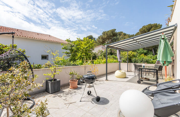 A VENDRE _ Très bel appartement de 68.87 m² avec jardin et terrasse , et garage  proche mer à Carry-le-Rouet — photo 4
