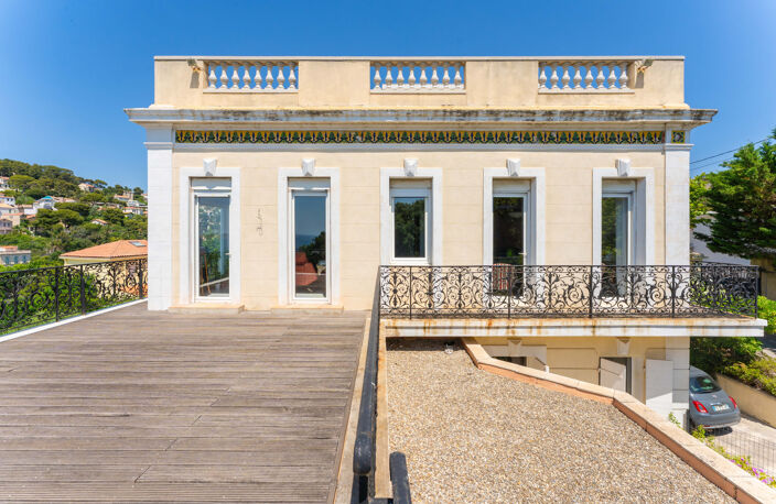 200m de la MER, Roucas Blc, VUE MER, 140m2, 3/4 chbres, JARDIN 650m2, TERRASSES 170m2 & 4 PKGs — photo 2