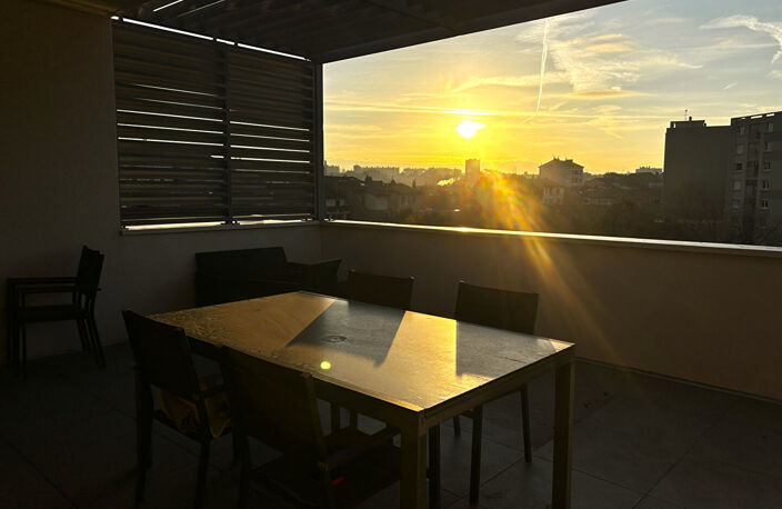 Appartement  T3 neuf  à Bourg Les Valence — photo 2