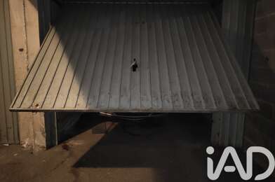 Garage  23000 €