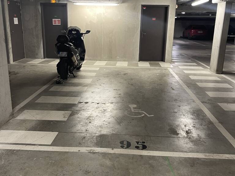 Vente Parking 17 m&sup2; — photo 1