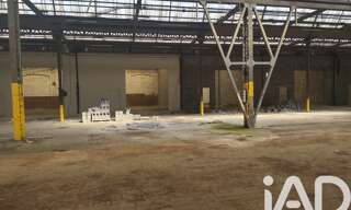 Garage  196 m² à vendre à Roubaix (59100)