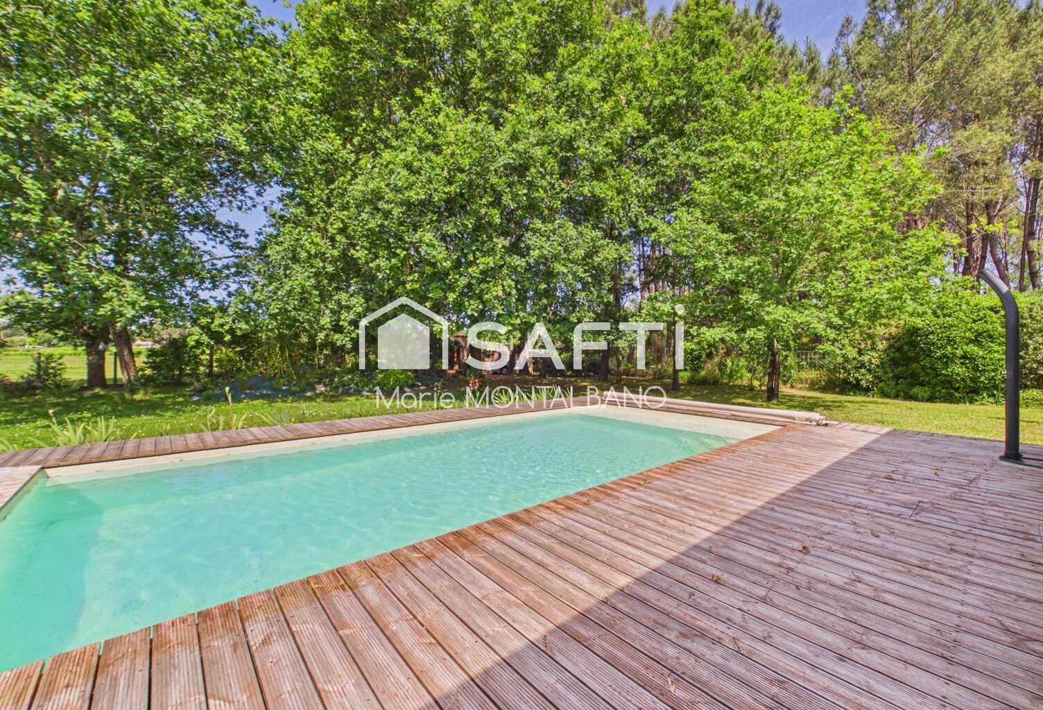 Maison 120m² avec piscine dans un écrin de verdure — photo 1