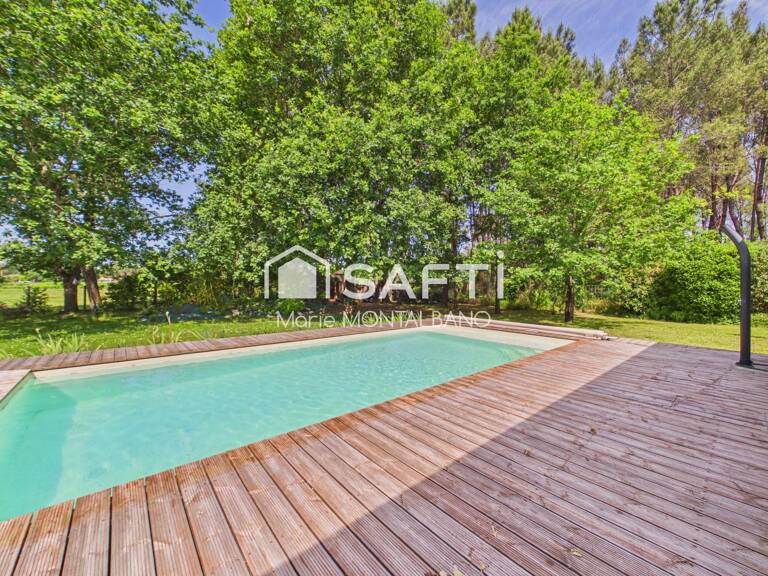 Maison 120m² avec piscine dans un écrin de verdure — photo 1