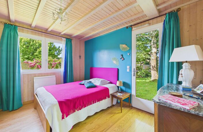 Maison 120m² avec piscine dans un écrin de verdure — photo 4