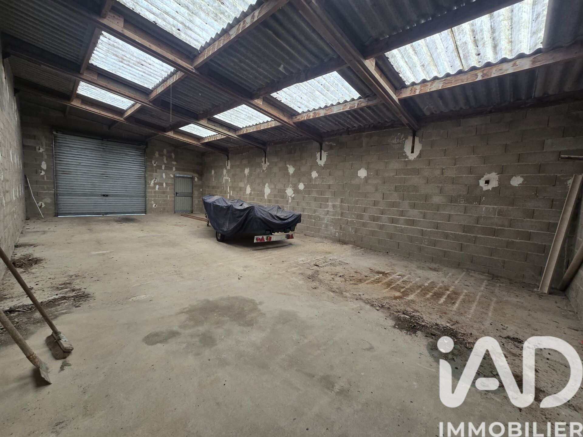 Vente Parking 89 m² - Photo 2
