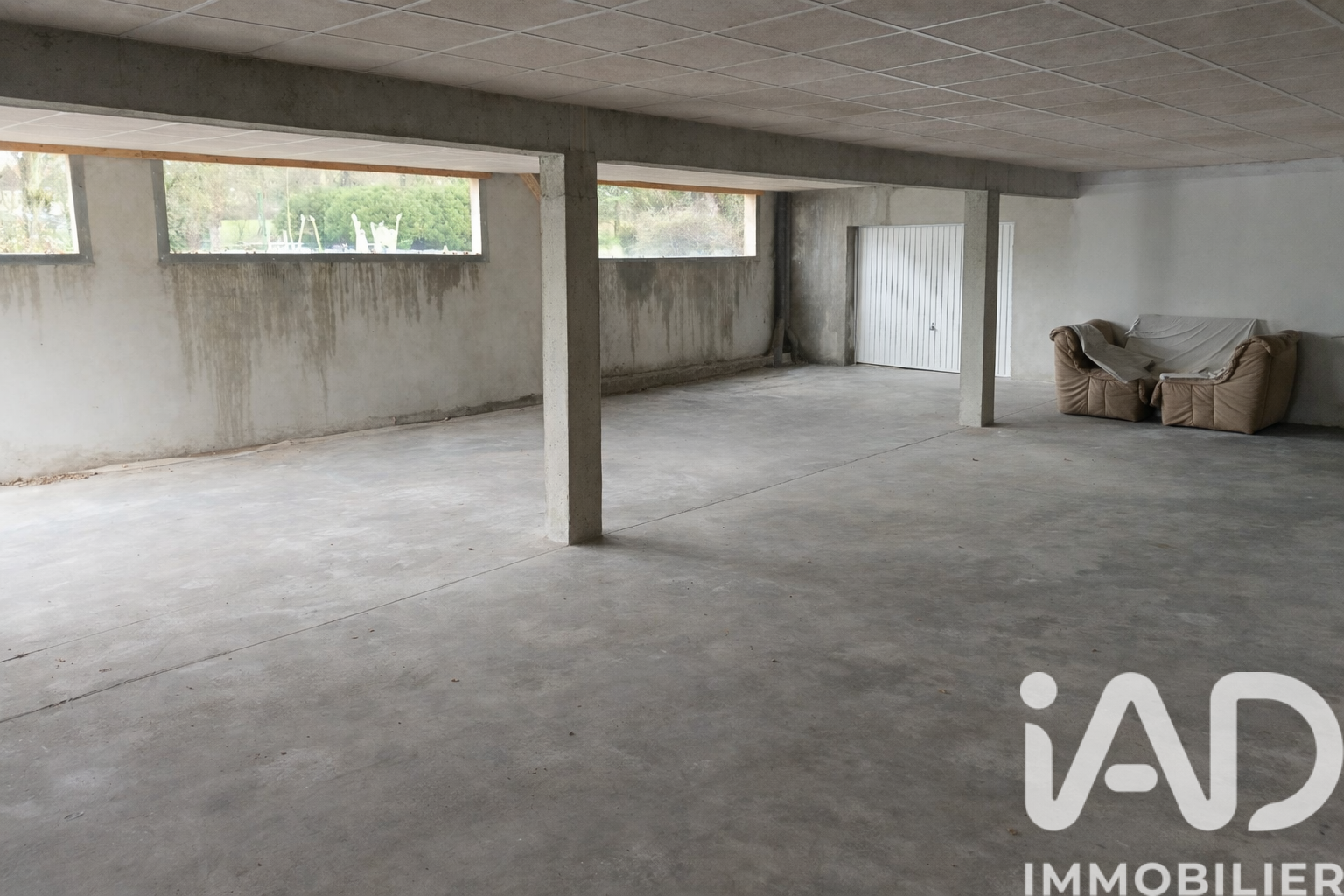 Vente Garage 170 m² - Photo 4