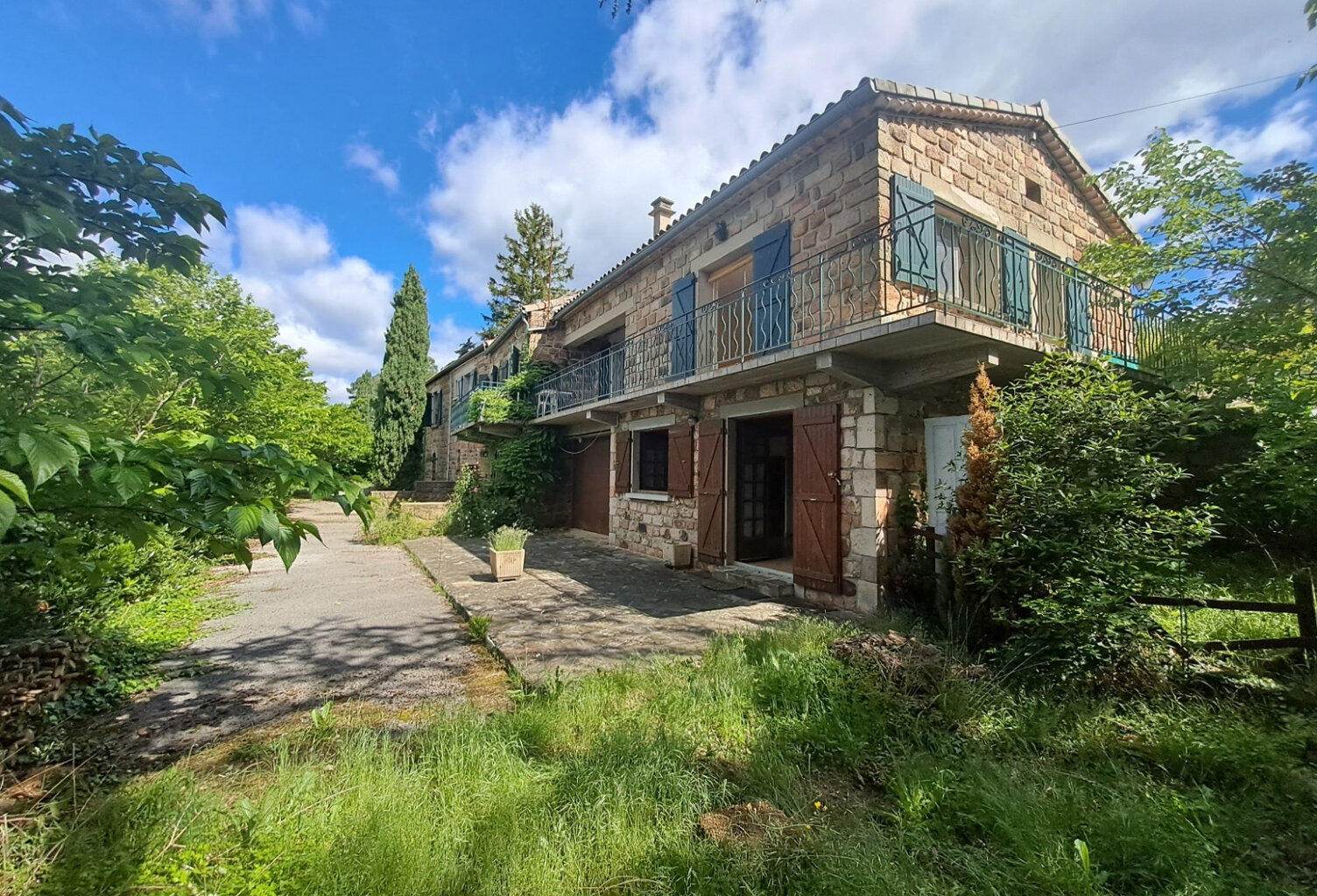 Propriété de caractère en pierre avec habitation principale et 4 gîtes sur plus d'1,5 ha — photo 1