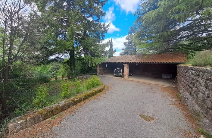 Propriété de caractère en pierre avec habitation principale et 4 gîtes sur plus d'1,5 ha — photo 5