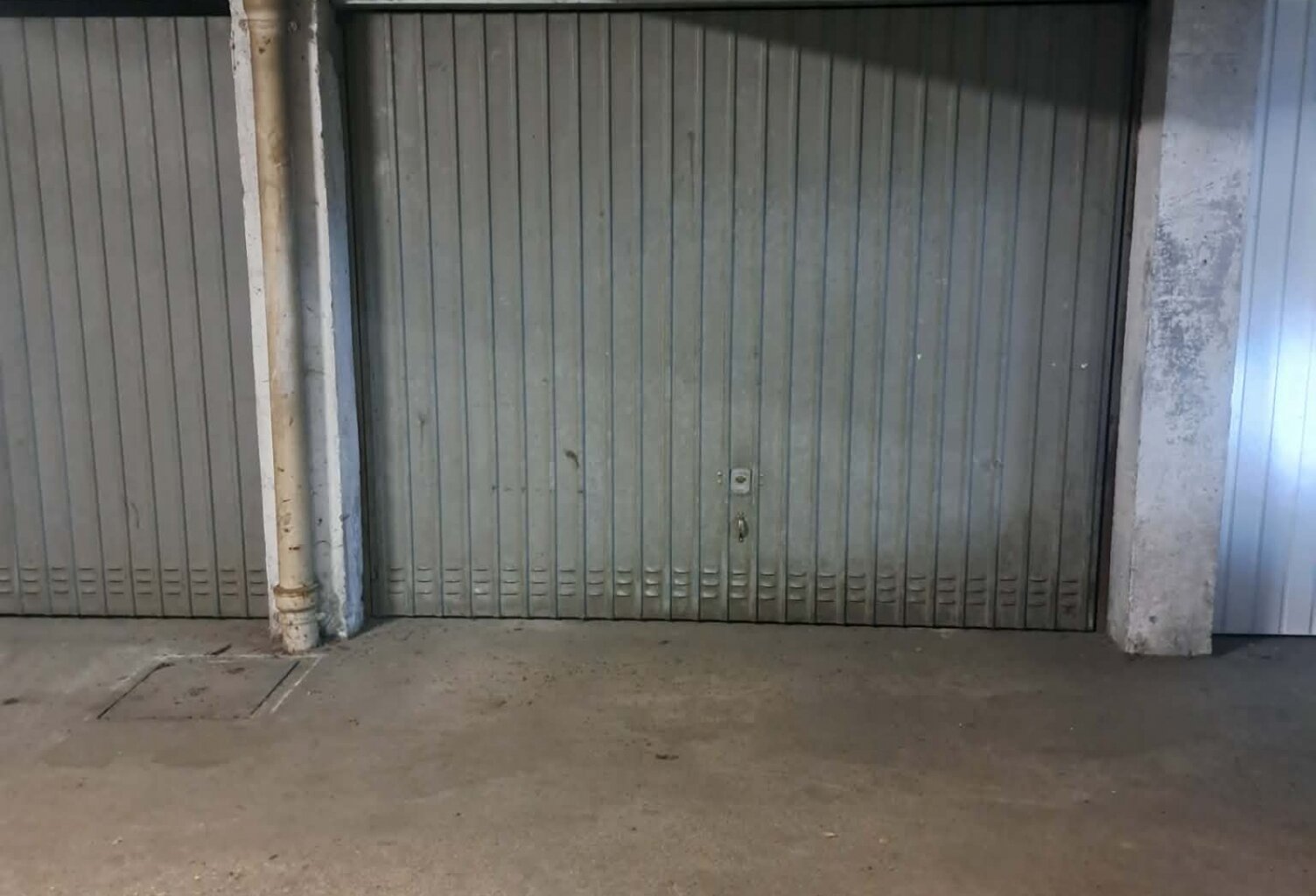 Vente Garage 14 m&sup2; — photo 1