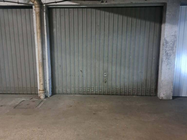 Vente Garage 14 m&sup2; — photo 1