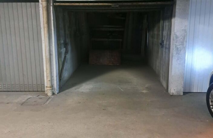 Vente Garage 14 m&sup2; — photo 2