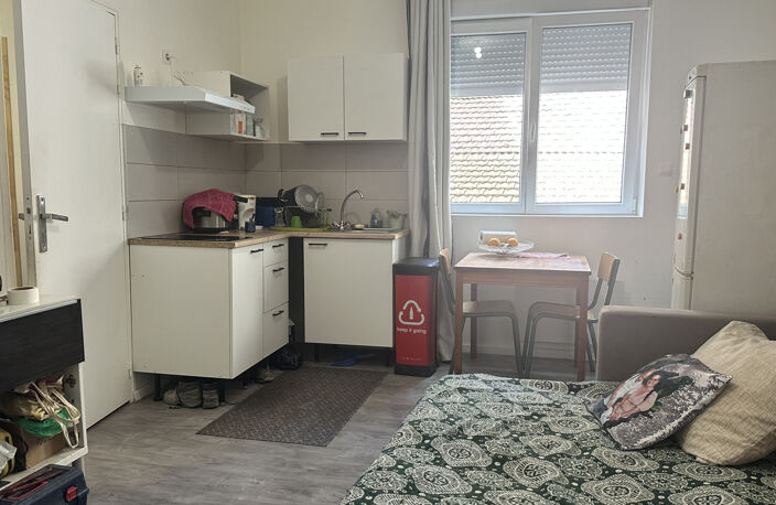 A VENDRE AU COEUR DE L'ARBRESLE STUDIO IDEAL INVESTISSEUR — photo 3
