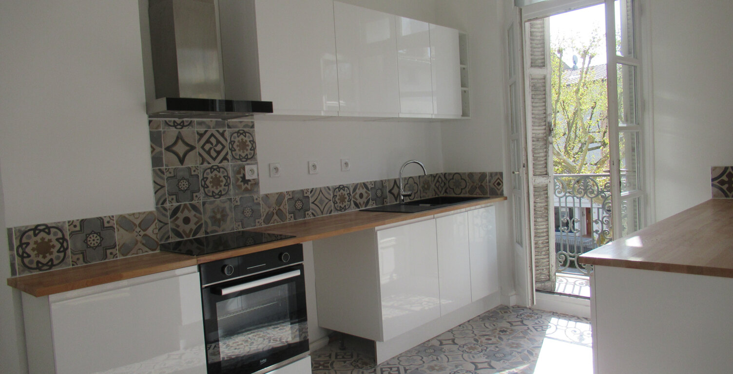 APPARTEMENT TYPE 2 BIS AVEC VUE ET BALCON — photo 1