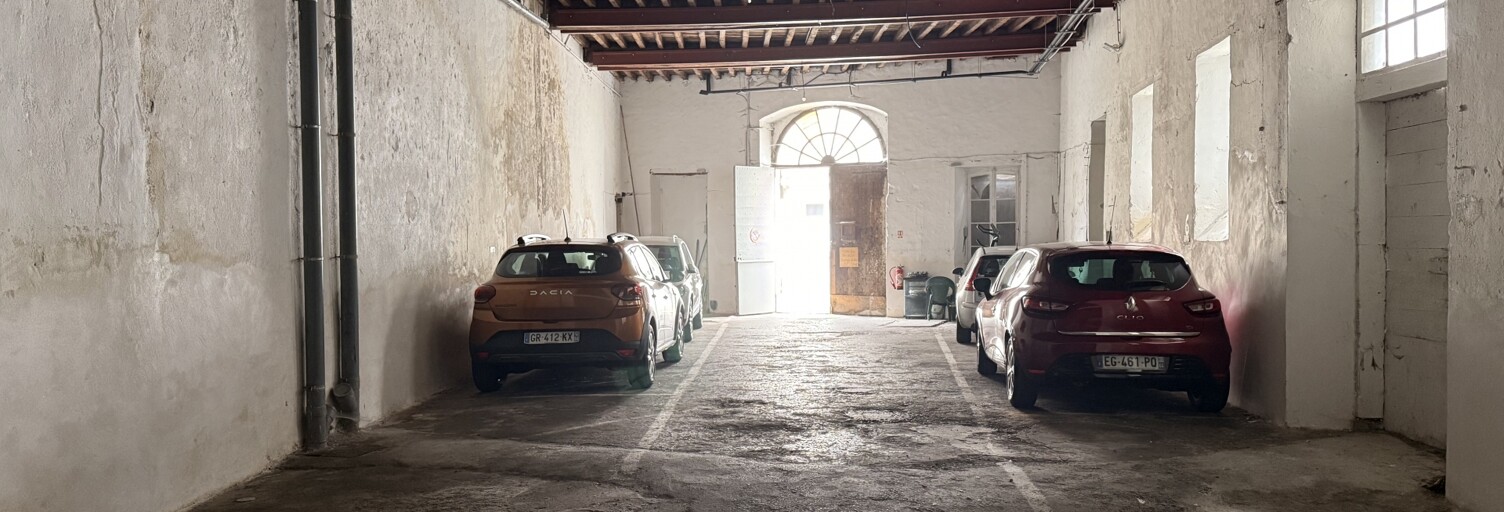 Garage   m² à vendre à Oloron-Sainte-Marie (64400)