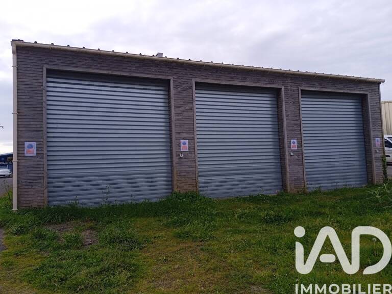 Vente Garage 100 m&sup2; — photo 1