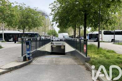 Garage  33000 €
