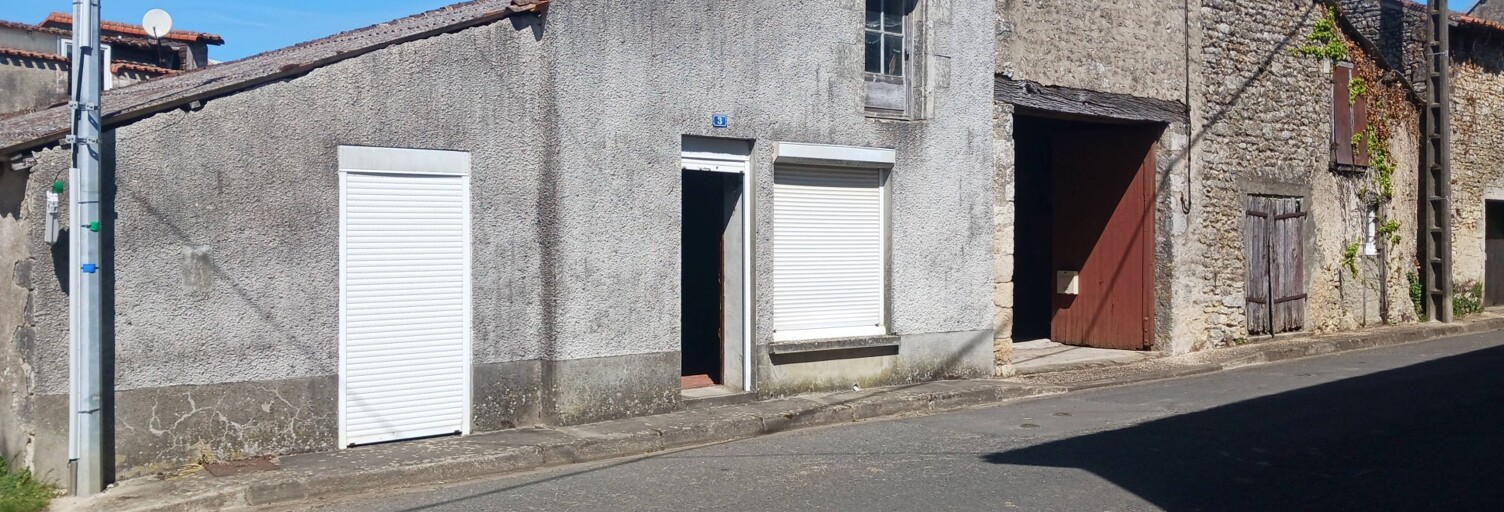 Garage  225 m² à vendre à Saint-Secondin (86350)