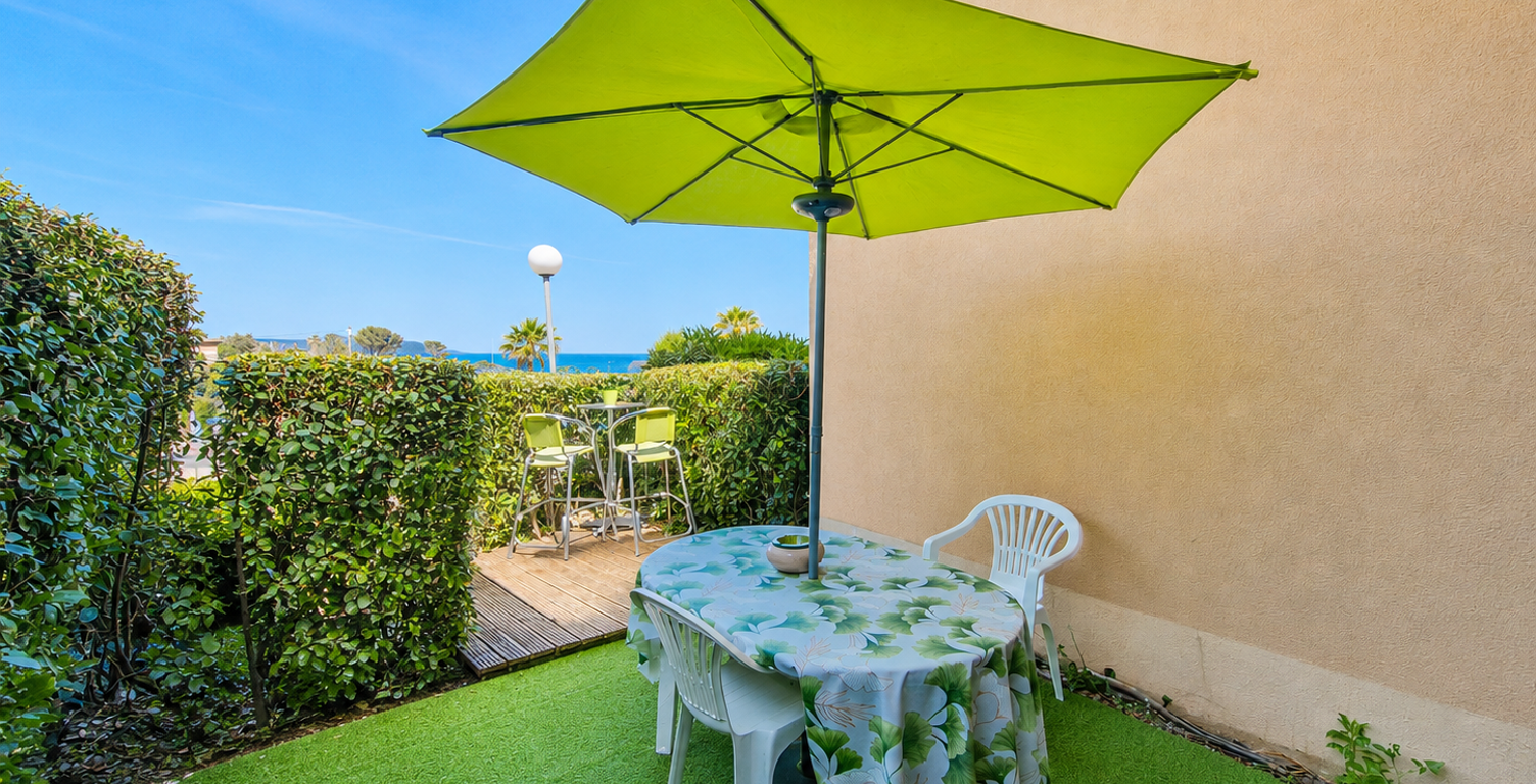 Appartement 2 pièces de 32m2 en rez de jardin et en front de — photo 1