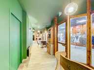 Emplacement n°1 au pied des pistes  Fonds de commerce Bar-Restaurant au cœur des Glovettes (1000 appartements). — photo 4