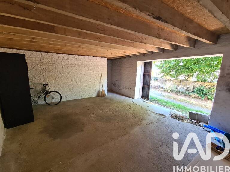 Vente Garage 63 m&sup2; — photo 1