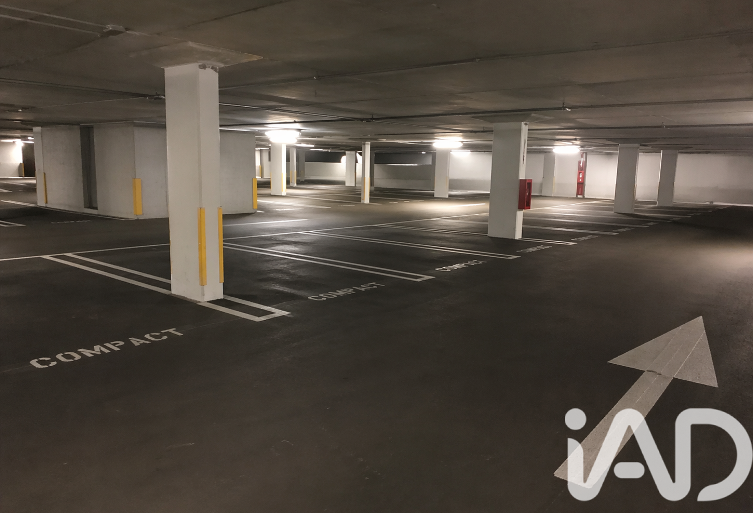 Vente Parking 15 m&sup2; — photo 1