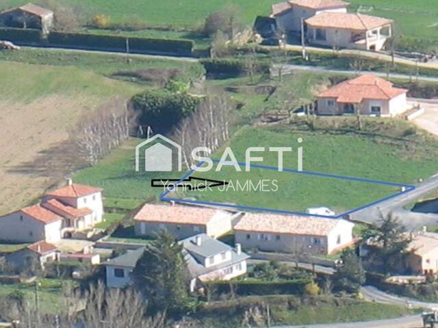 TERRAIN A BATIR DE 749M2 A FAYET — photo du bien
