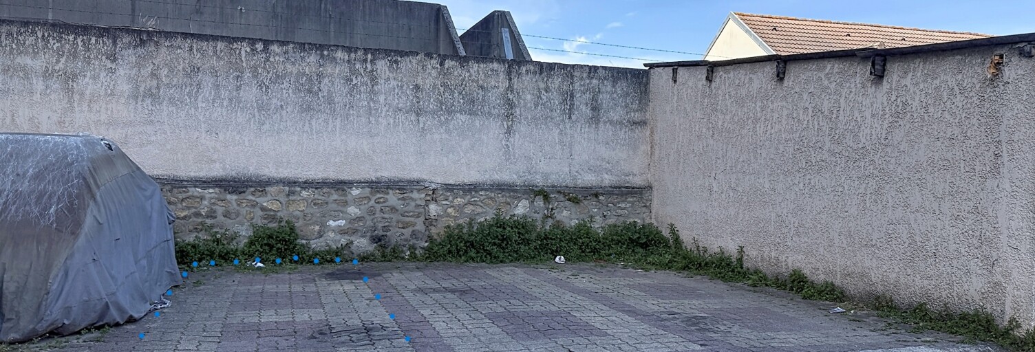 Garage  10 m² à vendre à Les Mureaux (78130)