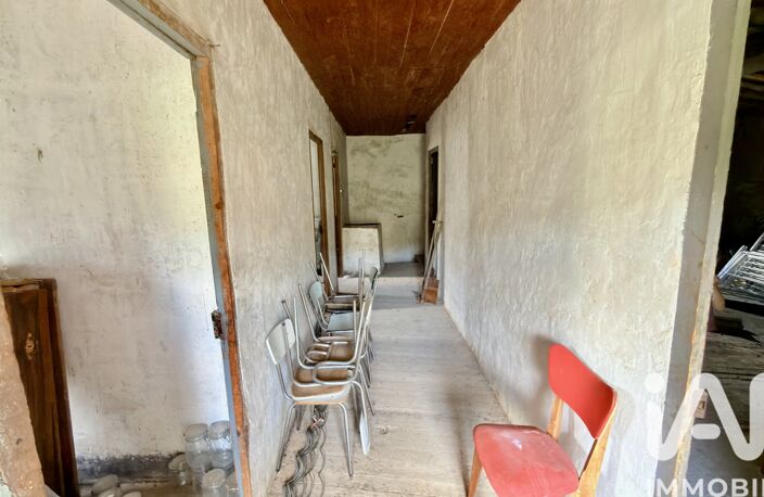 Vente Garage 140 m&sup2; — photo 4