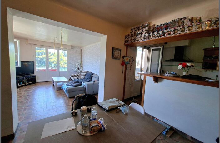 IMMEUBLE 335M² CENTRE VILLE OLORON SAINTE-MARIE — photo 4