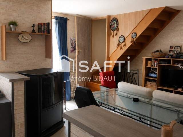 Maison mitoyenne actuellement louée — photo du bien