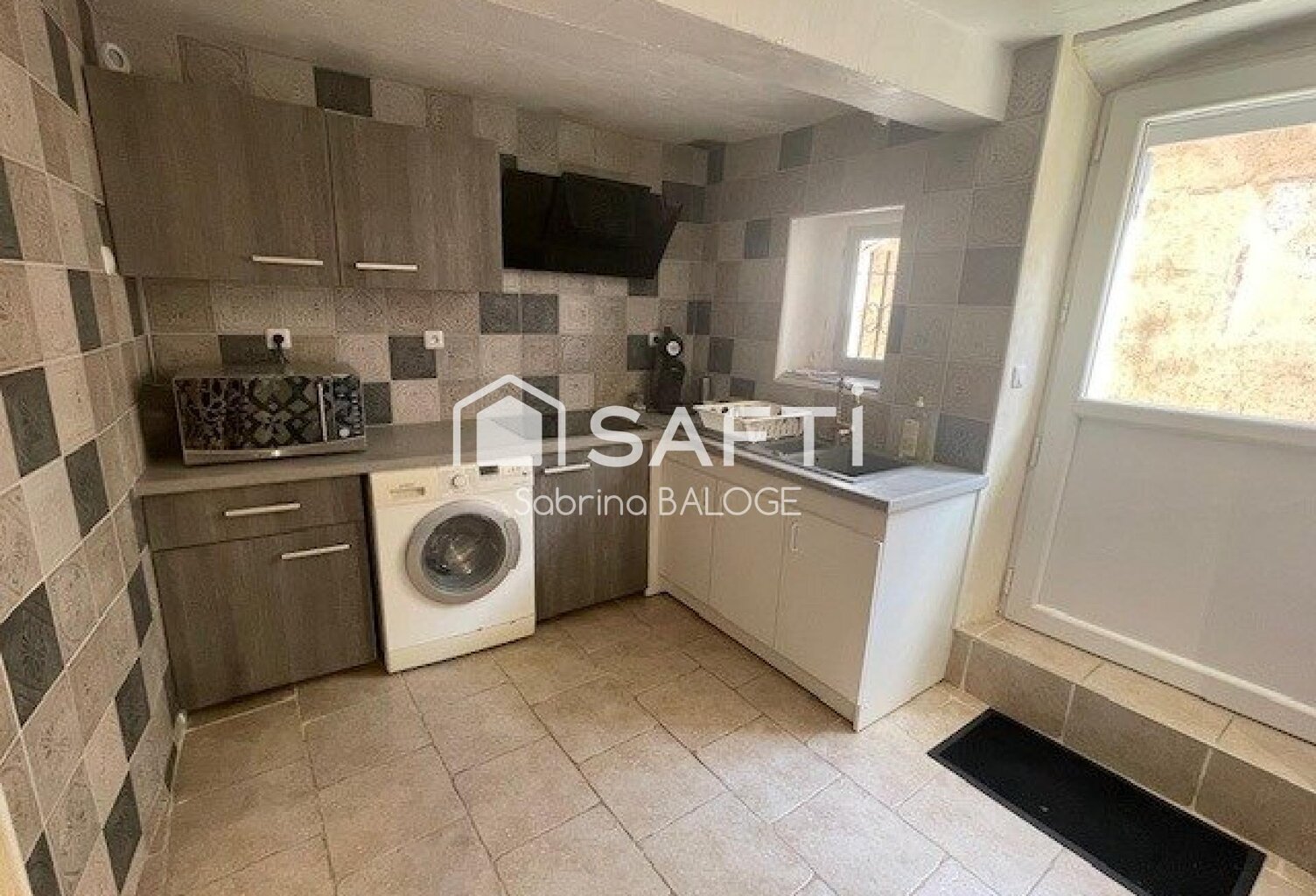 Maison en plein coeur de Sauvian — photo 1