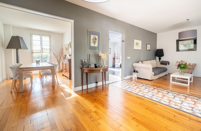 Jolie Meulière, plein centre, de 205 m² habitables — photo 3