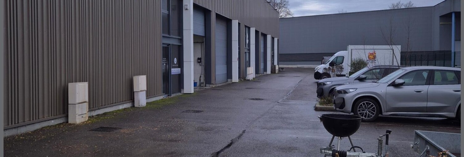 Commerce 2 Pièces 180 m² à vendre à Saint-Genis-les-Ollières (69290)