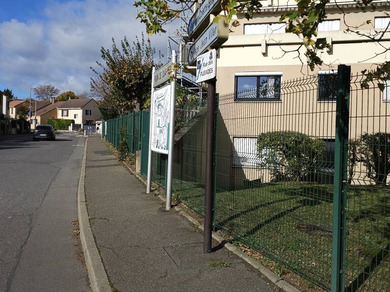 Vente Garage 13 m&sup2; — photo 1