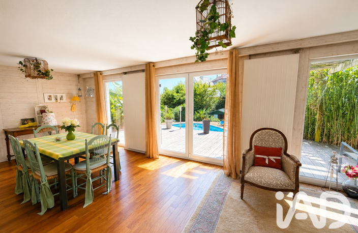 Vente Maison/villa 9 pièces — photo 2