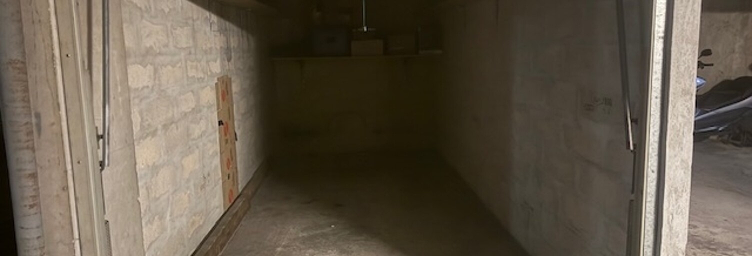 Garage  12 m² à vendre à Paris 18 (75018)