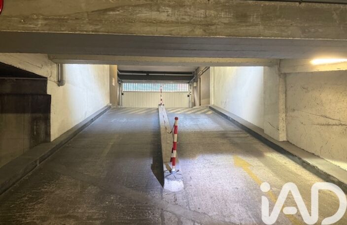 Vente Garage 12 m&sup2; — photo 3