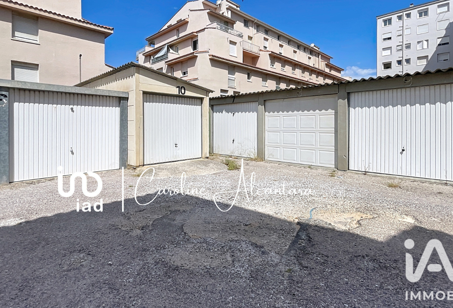Vente Garage 14 m&sup2; — photo 1