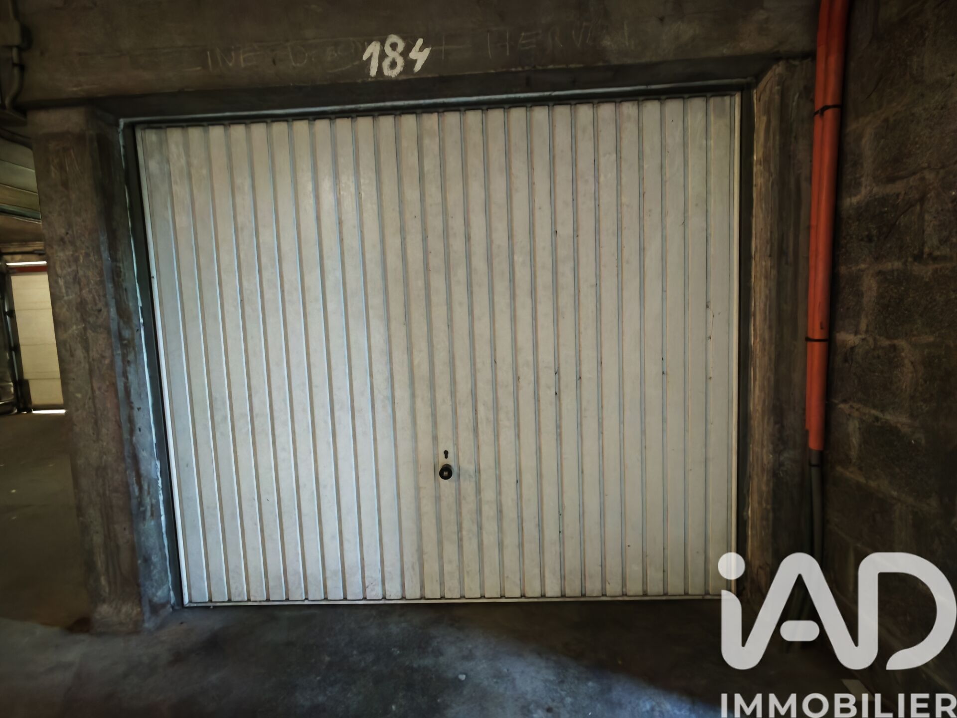Vente Garage 14 m² - Photo 2