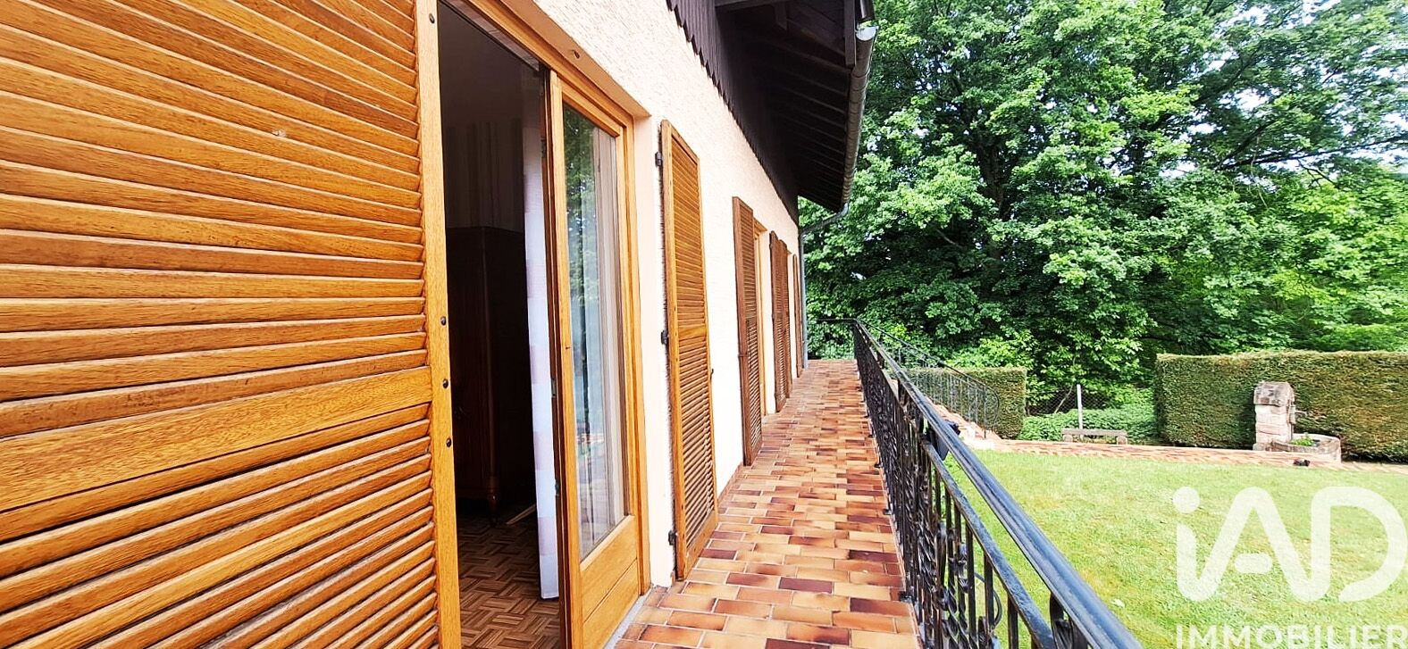 Vente Maison/villa 8 pièces - Photo 2