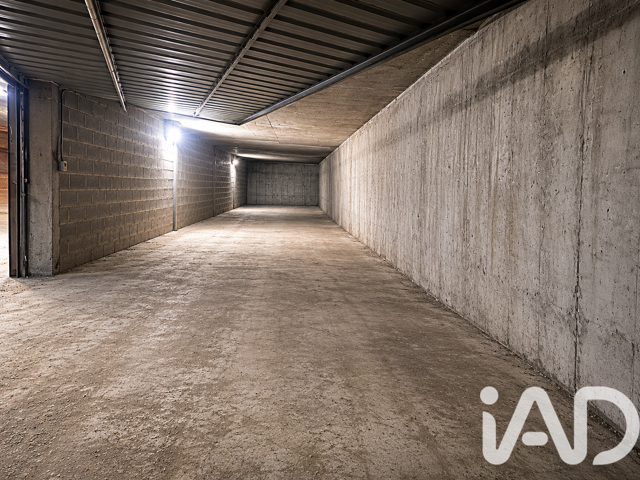 Vente Garage 30 m&sup2; — photo du bien