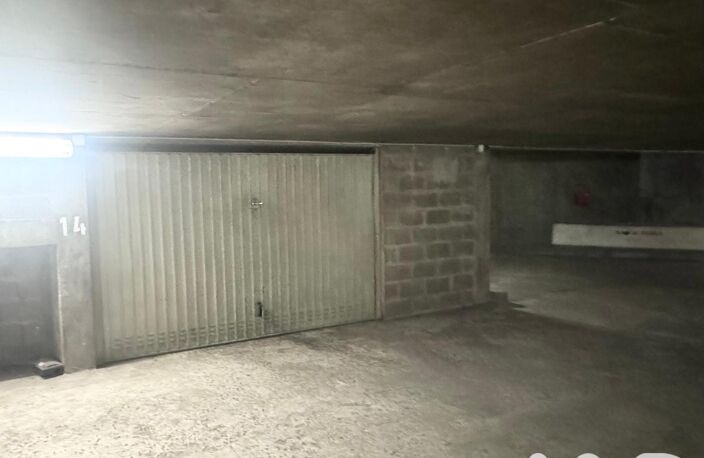 Vente Garage 30 m&sup2; — photo 2