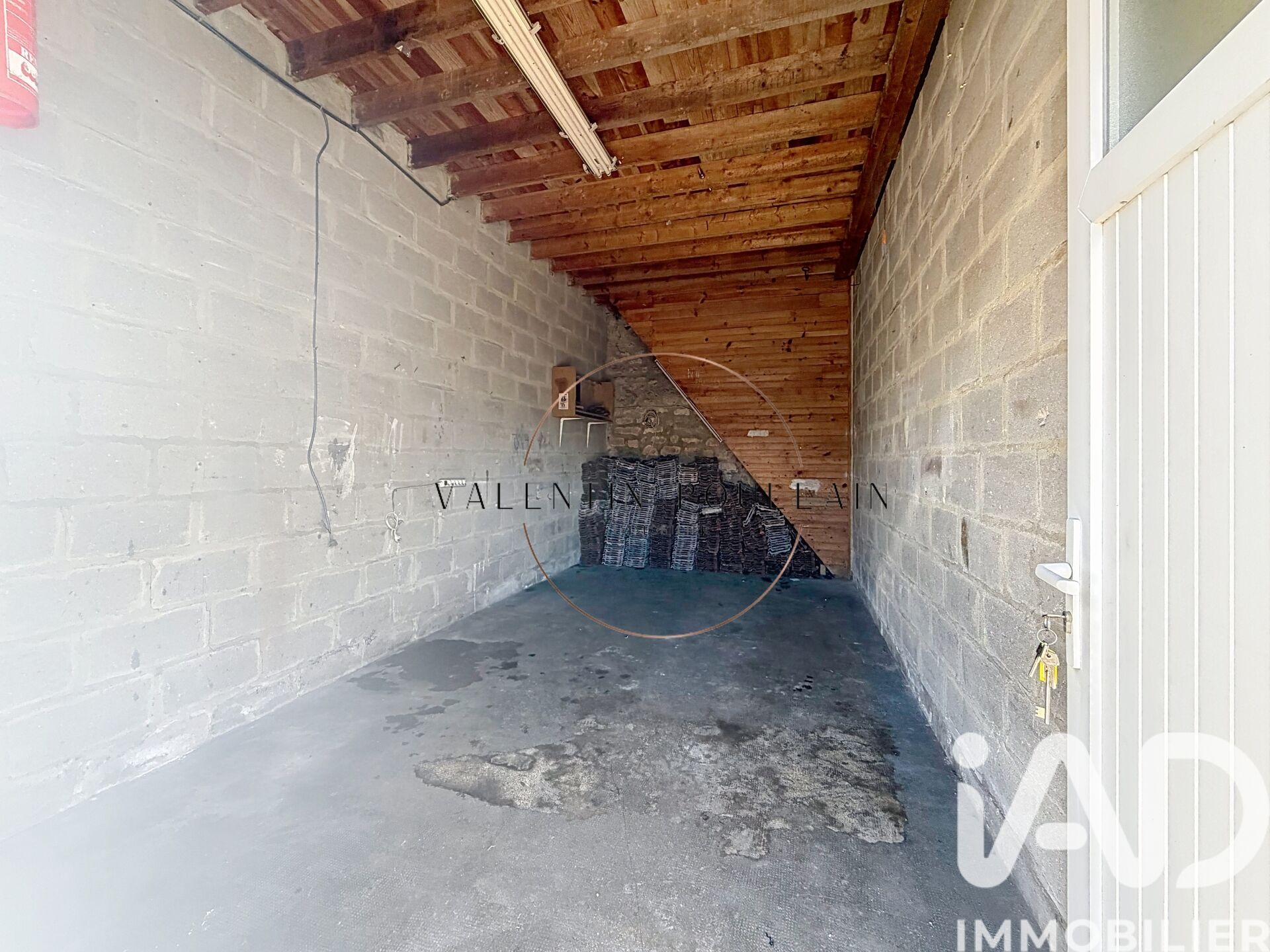 Vente Garage 80 m² - Photo 2