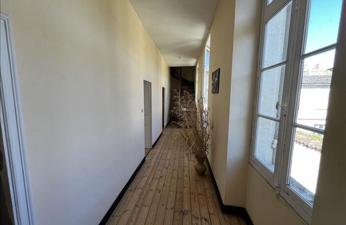 Maison de ville de 22 pièces principales — photo 3