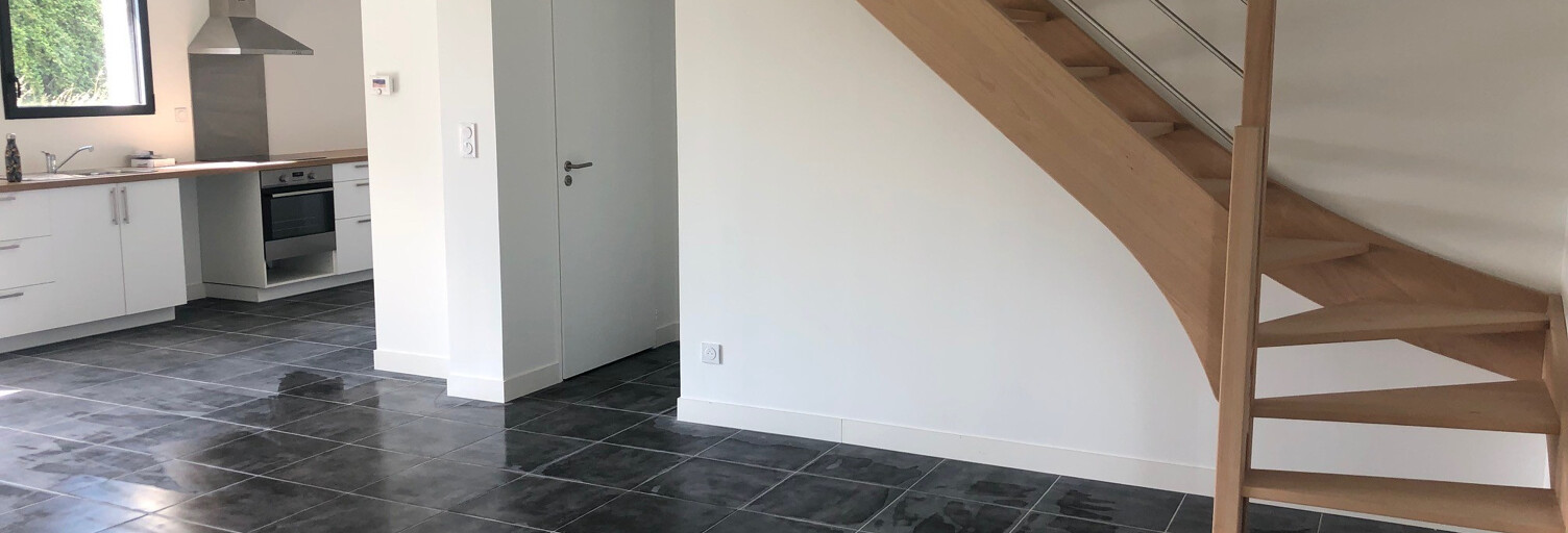 Maison 5 Pièces 102 m² à louer à Saint-Étienne-de-Montluc (44360)