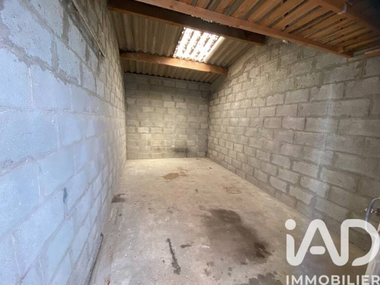 Vente Garage 15 m&sup2; — photo 1