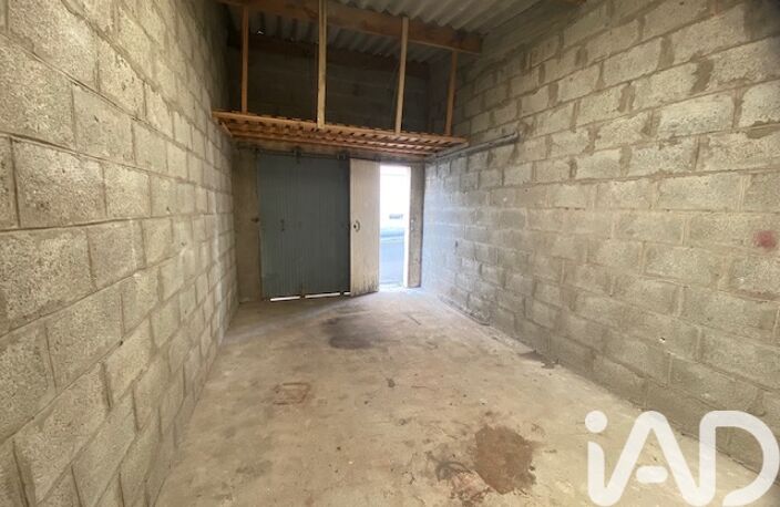Vente Garage 15 m&sup2; — photo 2
