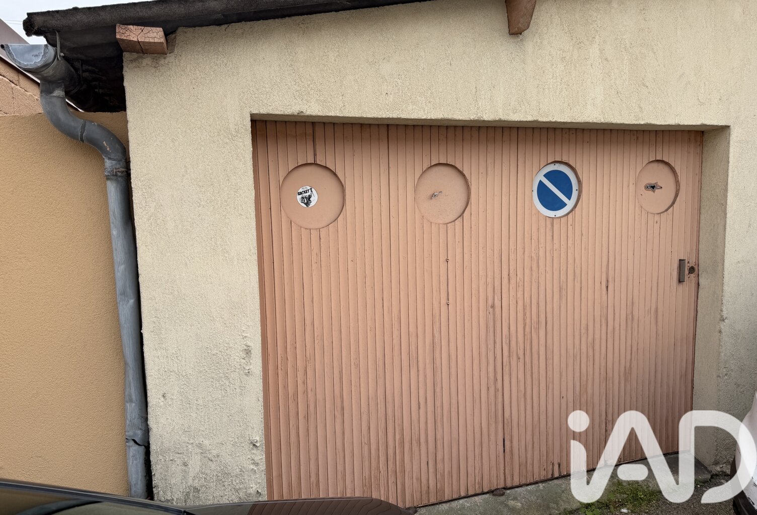 Vente Garage 15 m&sup2; — photo 1